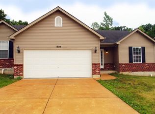 1910 Masters Dr, Festus, MO 63028