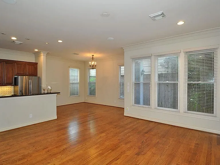 1412 Alabama St — Photo 4