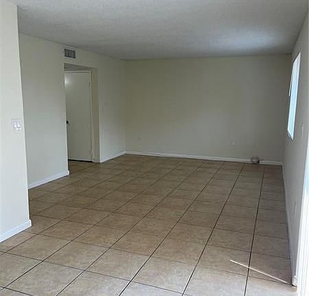4th image of 3235 Coral Lake Way
