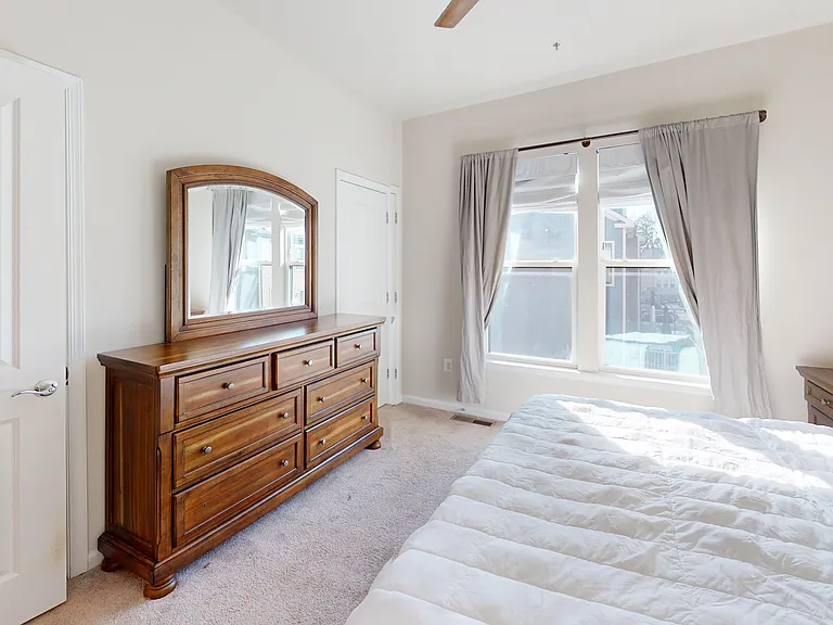 3485 Cormorant Dr — Photo 17