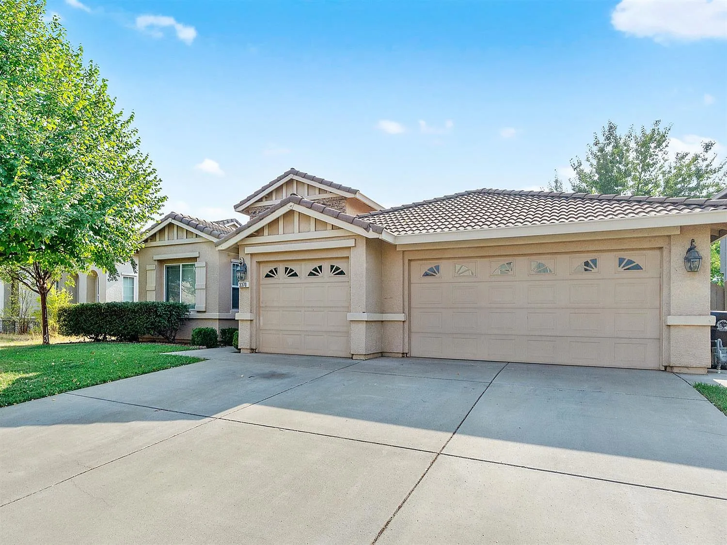 3370 Marquam Way photo 1