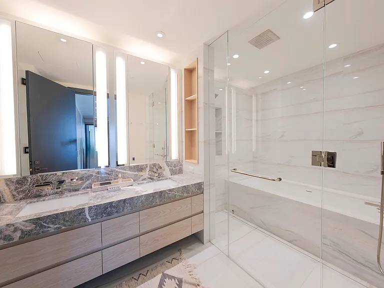 125 Greenwich St #25C — Photo 9