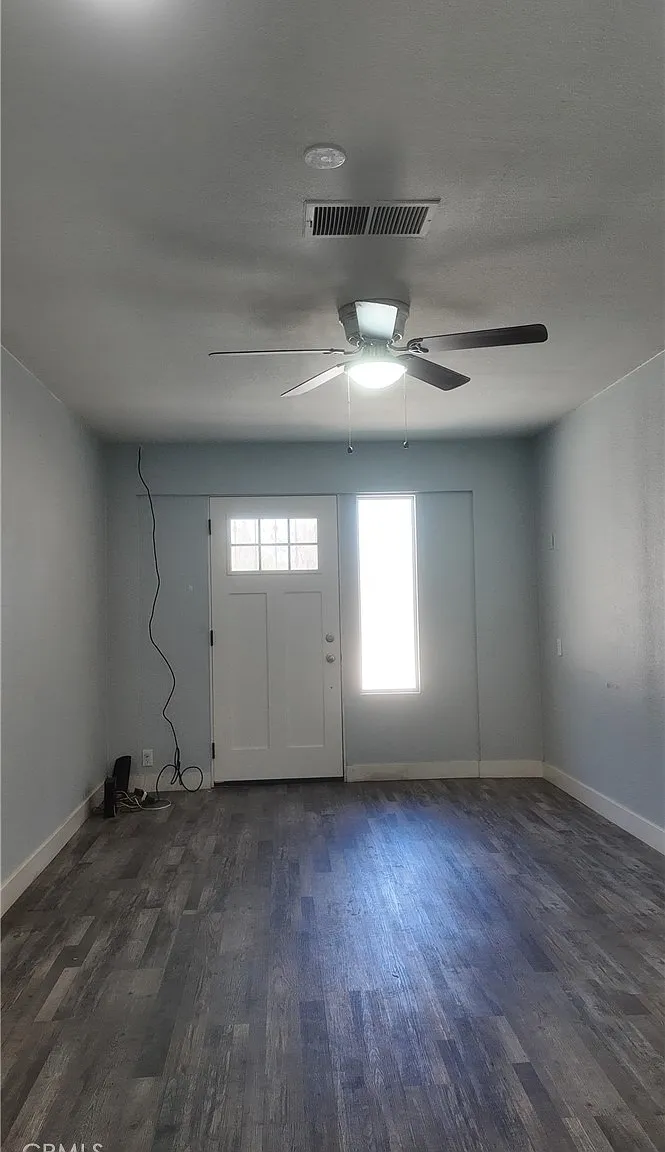 2 bed, 1000 sqft, $1,800 — Photo 3