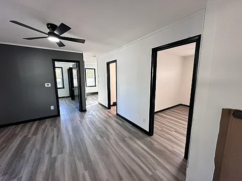 911 Broadway Ave — Photo 19