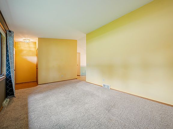 4th image of 3115 W 9th Ave