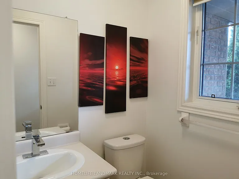 120 Kimono Cres — Photo 2