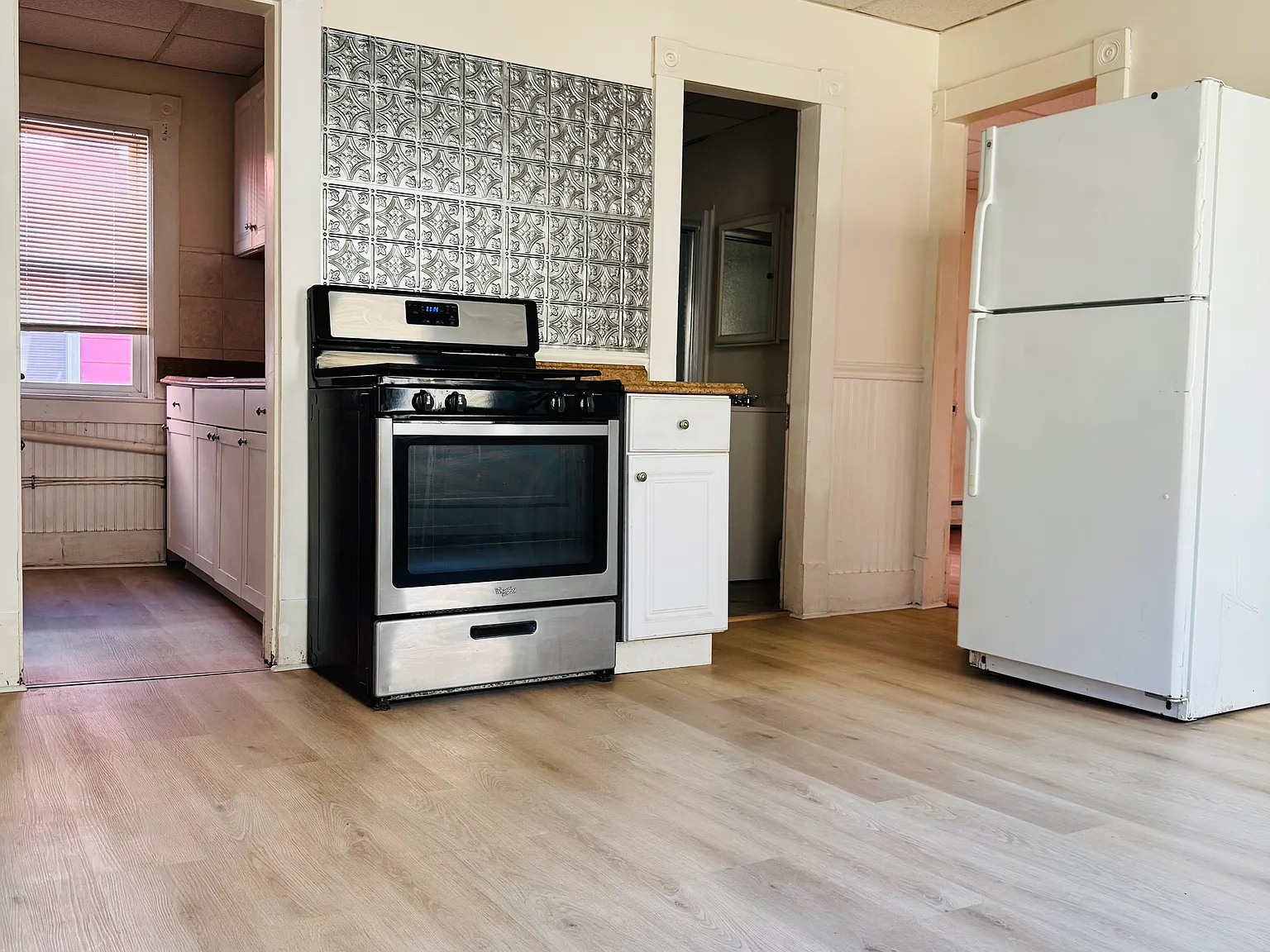 3 bed, $2,300 — Photo 4