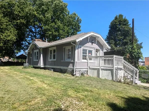 1210 S Franklin Dr, Independence, MO 64052
