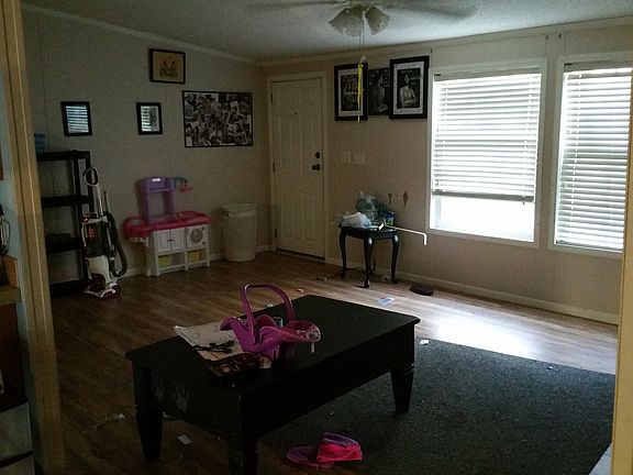 4th image of 107 SW Davenport Gln