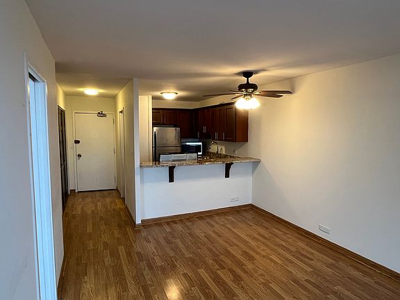3rd image of 1355 N Sandburg Ter APT 1903