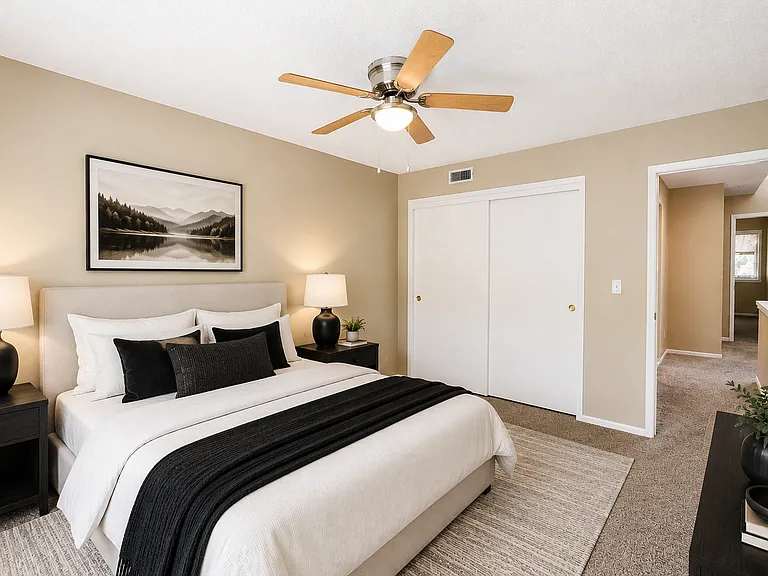 226 Crown Oaks Way — Photo 24