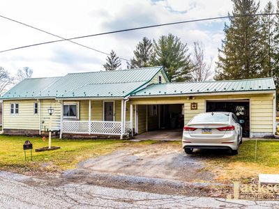 52 S Grandview Ave, Cogan Station, PA, 17728