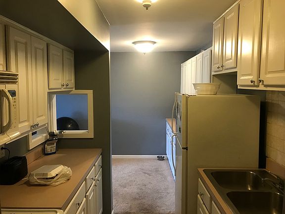 5th image of 1855 Tall Oaks Dr #2340