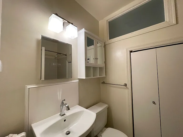 4021 Davis Pl NW — Photo 27