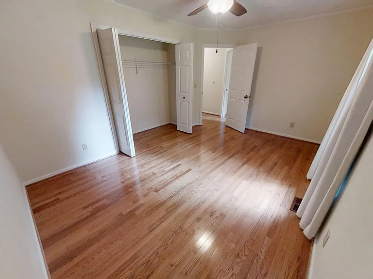 104 Penrith Ct — Photo 20