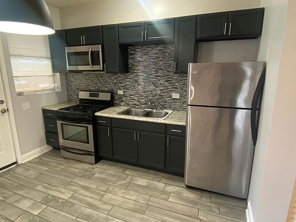 2nd image of 6049 S King Dr #3