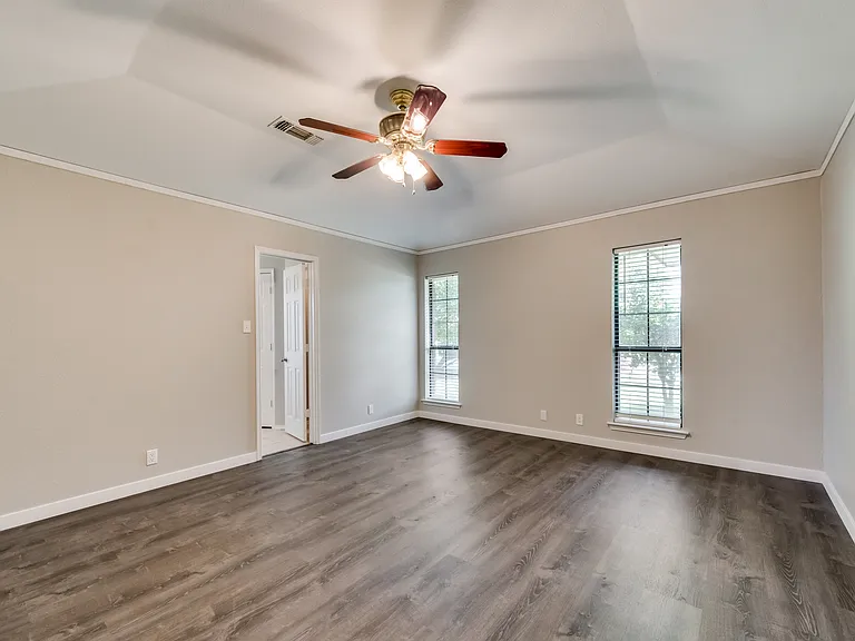 406 Dogwood Trl — Photo 15