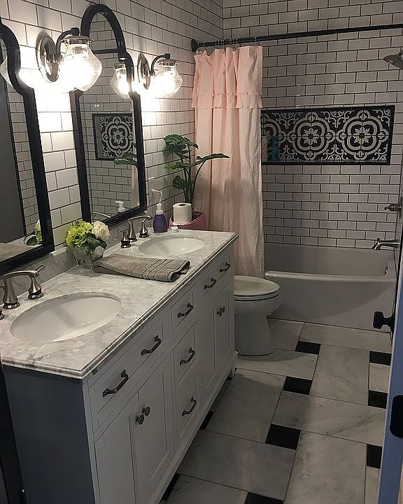 2nd image of 25210 Woodworth Dr