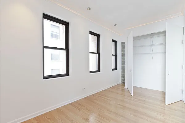 Sold by Skygroup Realty | media 12