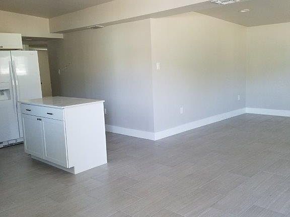 4th image of 402 Mesquite St #C
