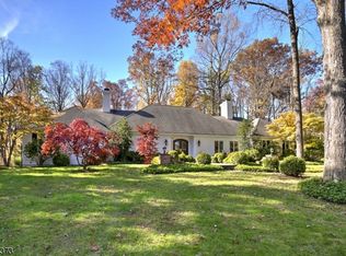 82 Millbrook Rd, New Vernon, NJ 07976