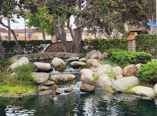 4861 Lago Dr APT 206, Huntington Beach, CA