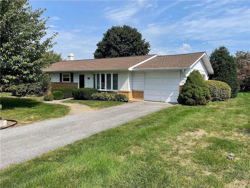 4817 Aberdene St, Center Valley, PA 18034 Zillow