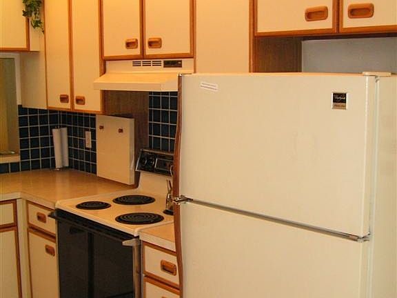 5th image of 4825 NW 22nd St #4139