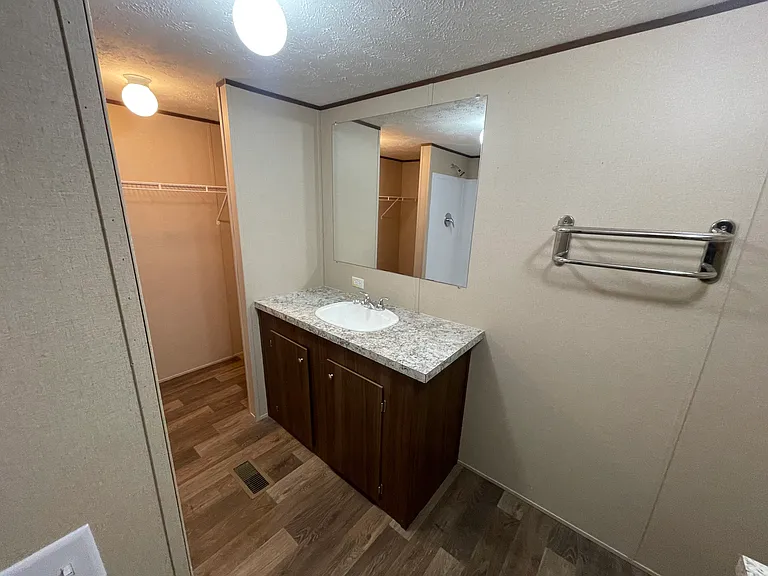 3110 Indiana Ave — Photo 5