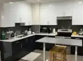 6726 106th St NW #1A, Edmonton, AB