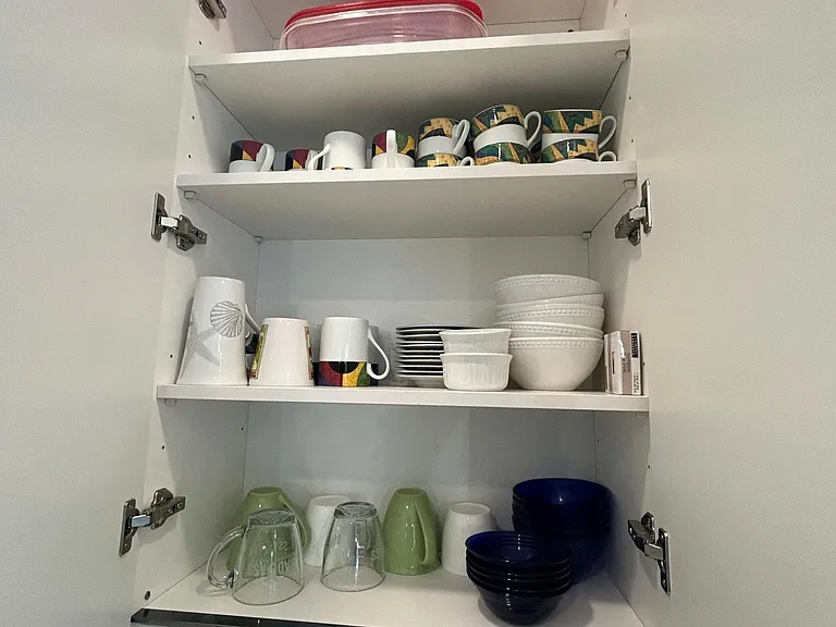 Coffee Mugs and Plates