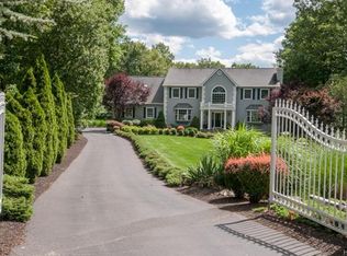 72 Brittany Ln, Carmel, NY 10512