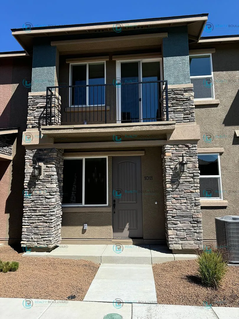 1011 Middle Gate Rd — Photo 2
