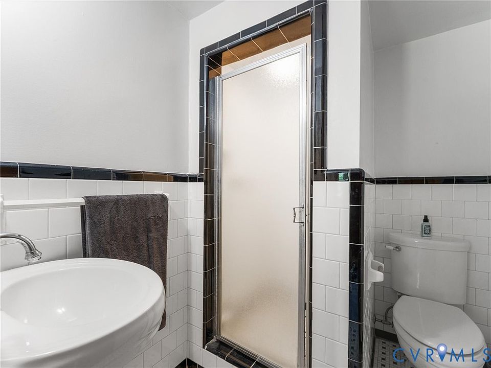 55th image of 3216 Stratford Rd