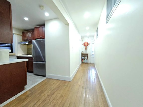 5th image of 132-35 Sanford Ave #117