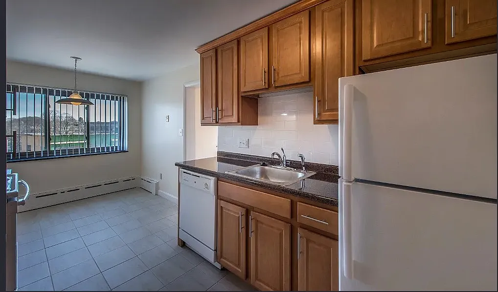 1 bed, $2,250 — Photo 1