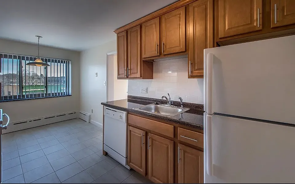 898A Massachusetts Ave #24