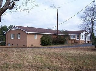 4001 W Old Camden Rd, Mc Bee, SC 29101