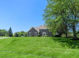 8 North Trl, Hawthorn Woods, IL 60047