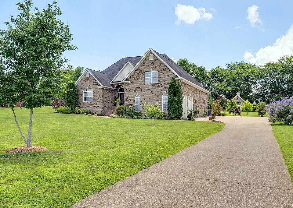 3036 Cross Gate Ln, Columbia, TN 38401 Zillow