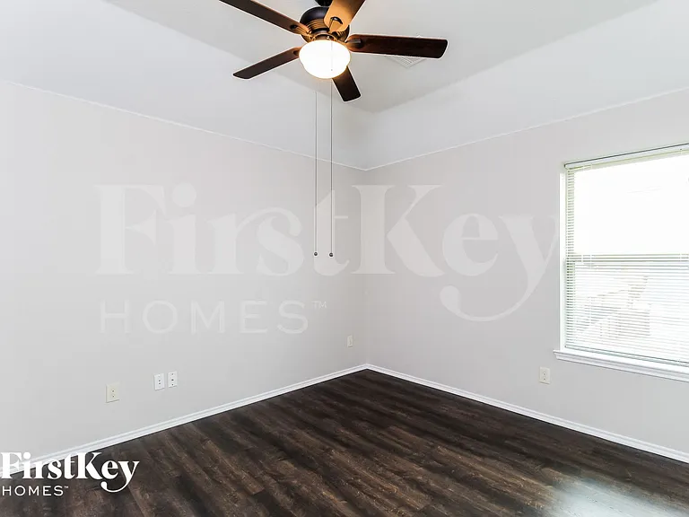 1309 Alder Tree Ln — Photo 12