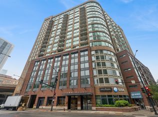 600 N Kingsbury St APT 207, Chicago, IL