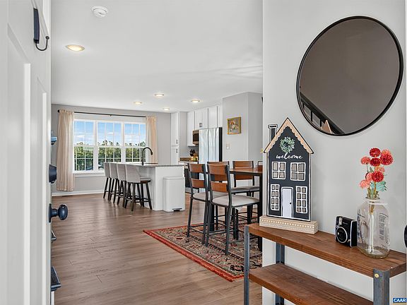 4th image of 71 Riva Way