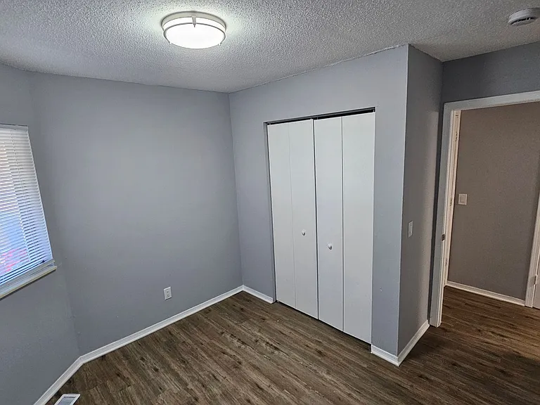 1102 E Colorado Ave — Photo 9