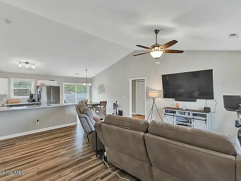 187 Ashbury Park Ln — Photo 12