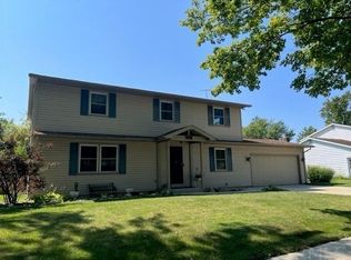 6816 Lake Crest Ct, Fort Wayne, IN 46815