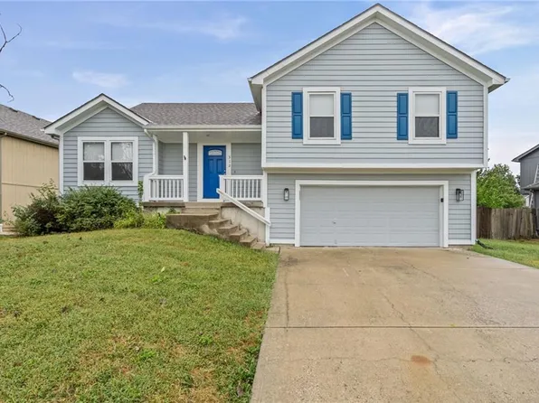 312 Ghost Creek Ln, Gardner, KS 66030