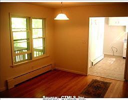 4th image of 10 Larch Dr