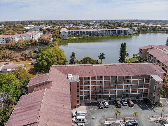 2nd image of 3664 Lake Bayshore Dr #K323