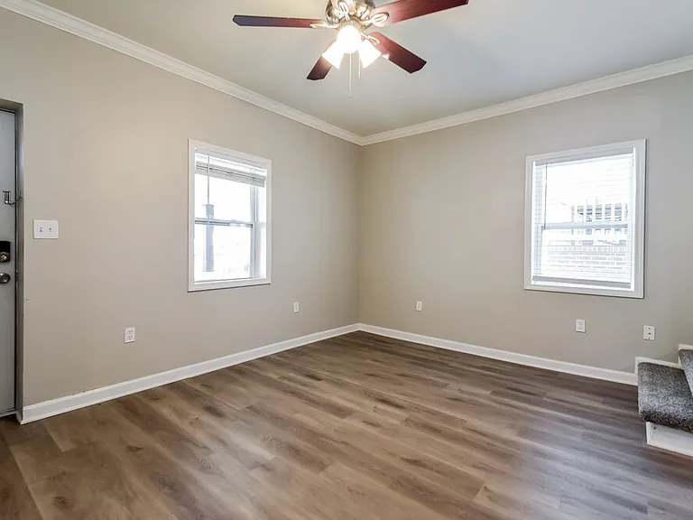 1175 McDaniel St SW — Photo 8
